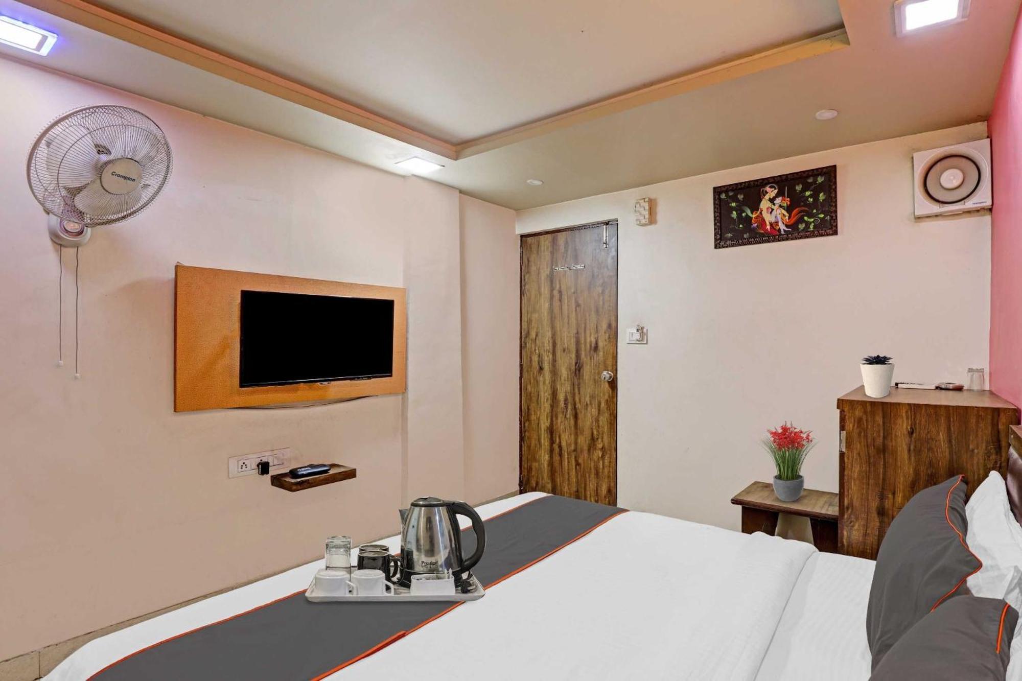 Hotel O Royal อาเมดาบัด ภายนอก รูปภาพ
