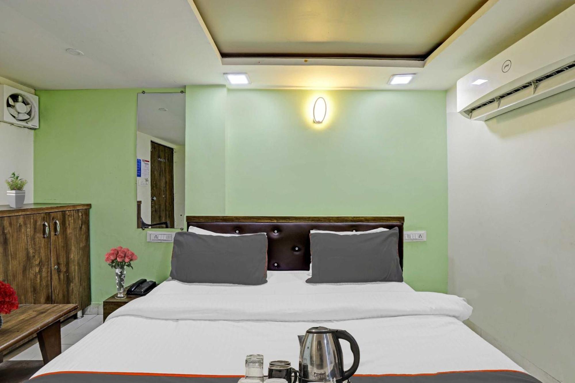 Hotel O Royal อาเมดาบัด ภายนอก รูปภาพ