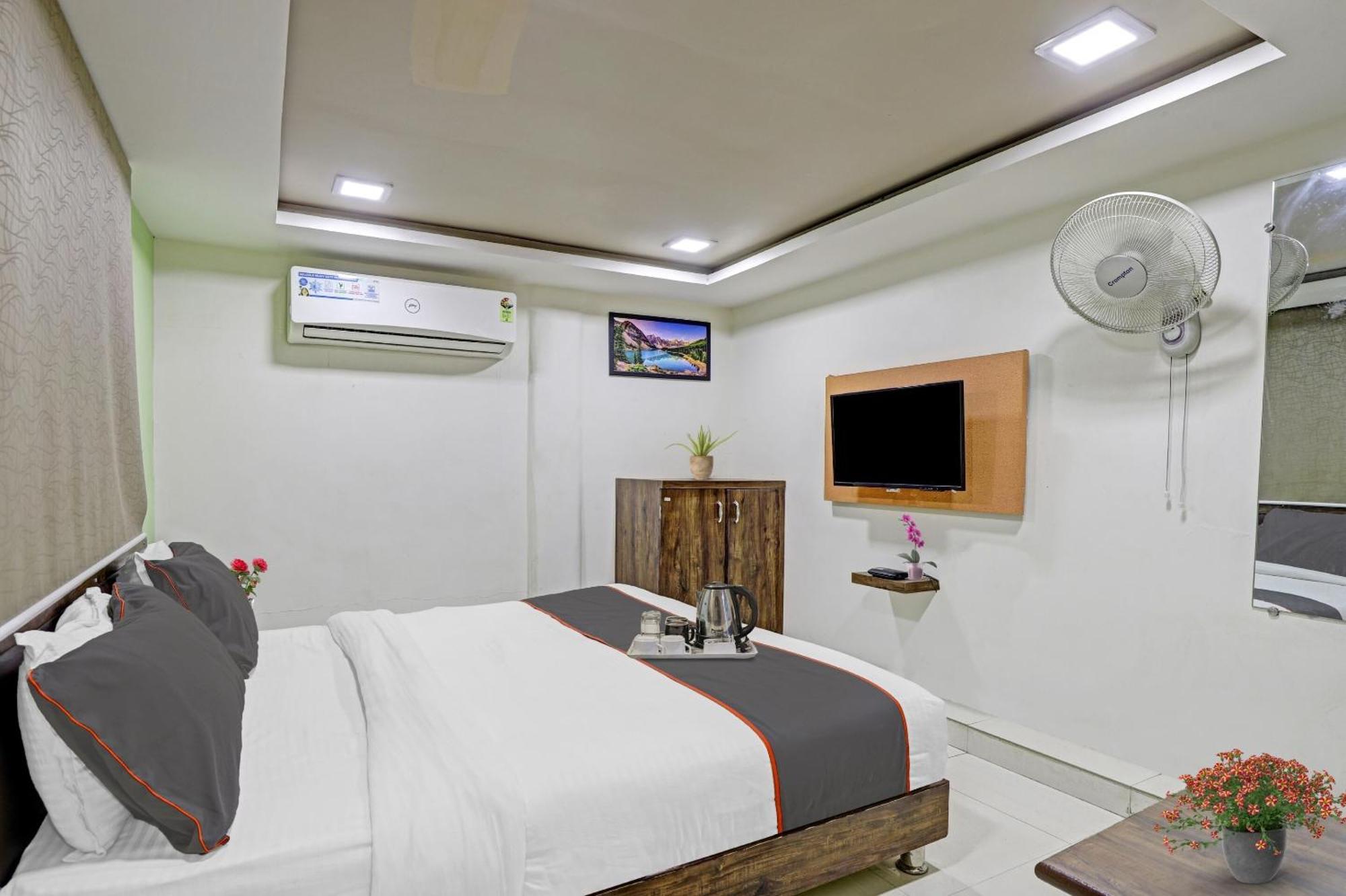 Hotel O Royal อาเมดาบัด ภายนอก รูปภาพ