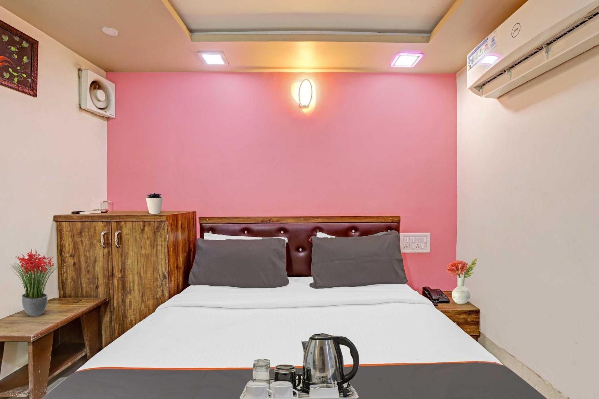 Hotel O Royal อาเมดาบัด ภายนอก รูปภาพ
