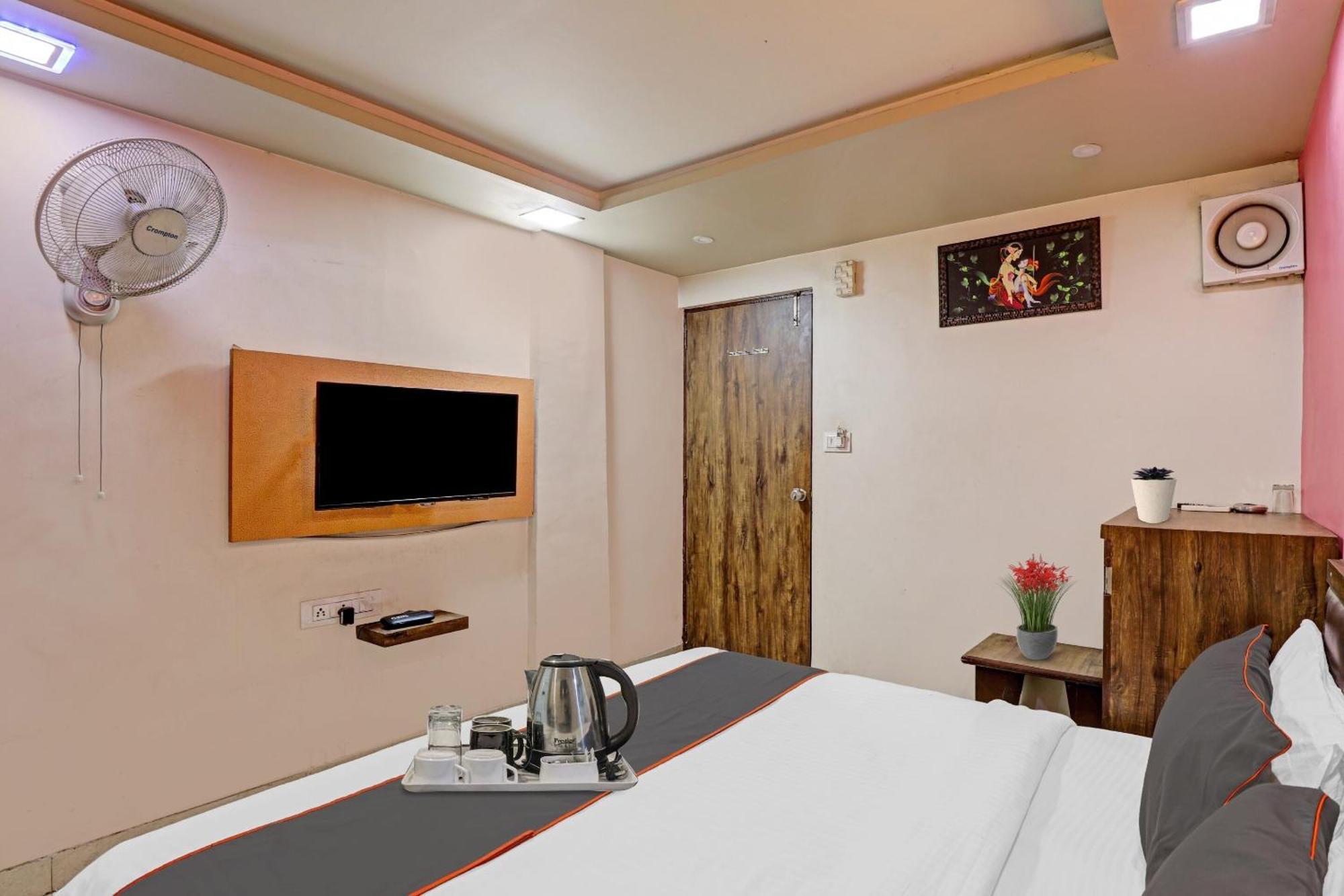 Hotel O Royal อาเมดาบัด ภายนอก รูปภาพ