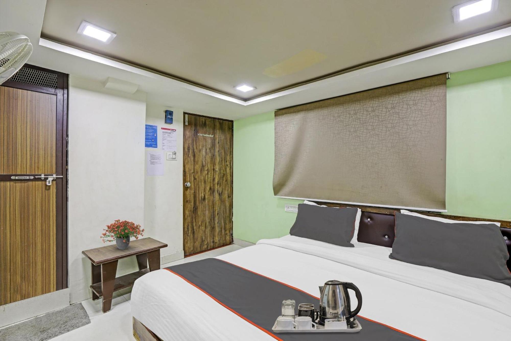 Hotel O Royal อาเมดาบัด ภายนอก รูปภาพ