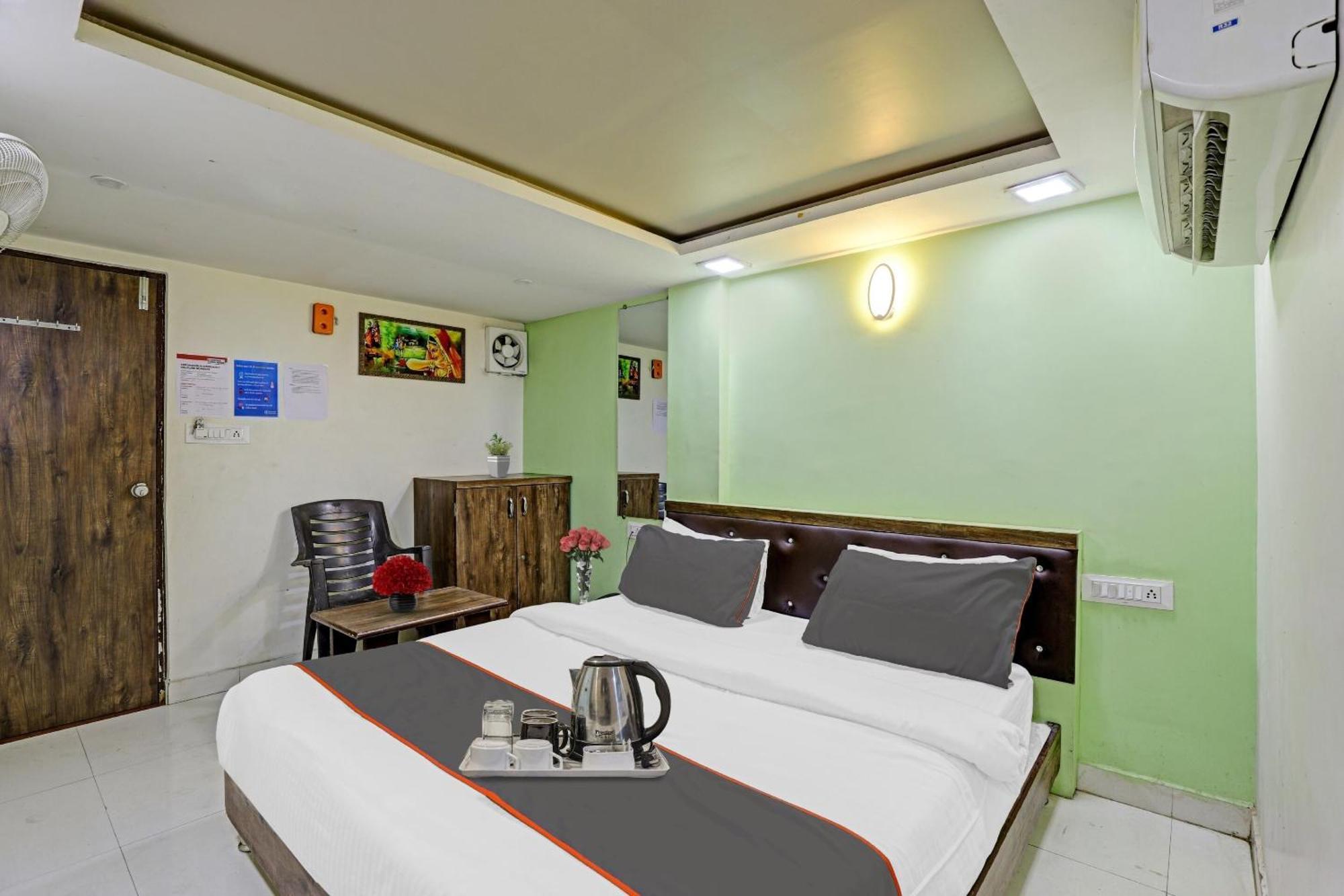 Hotel O Royal อาเมดาบัด ภายนอก รูปภาพ