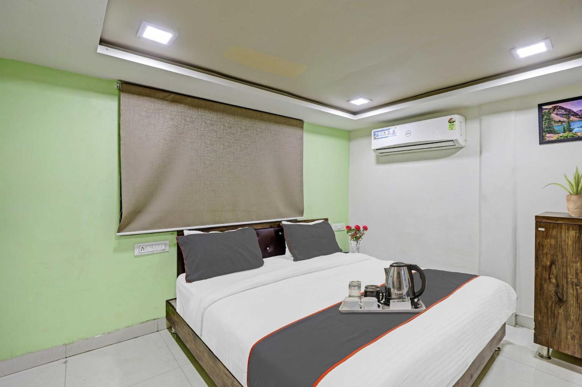 Hotel O Royal อาเมดาบัด ภายนอก รูปภาพ